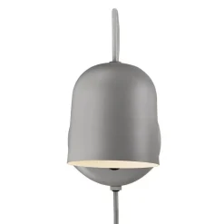 Angle vegglampe med USB