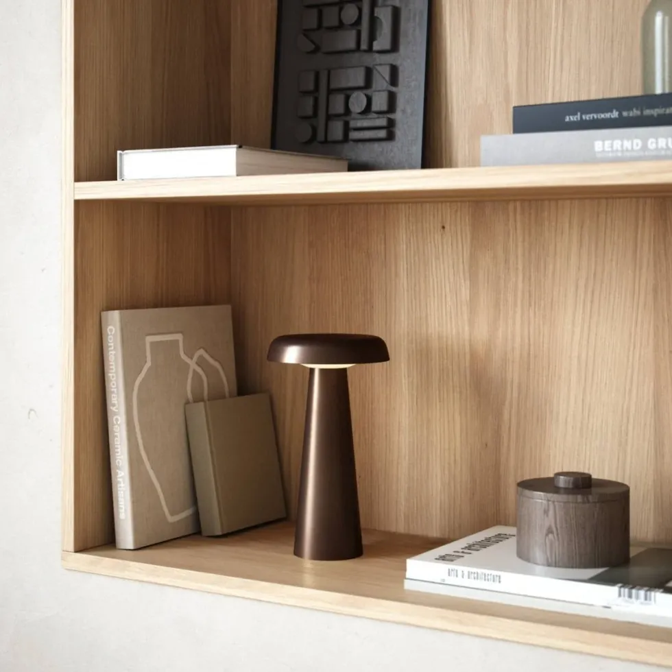 Arcello oppladbar bordlampe - inne og utenbruk