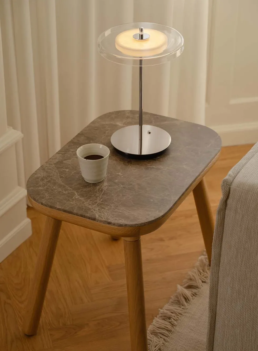 Asteria Move oppladbar bordlampe - glass