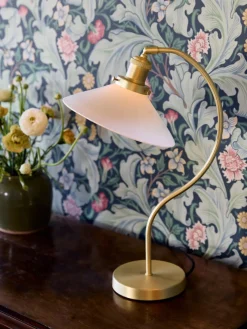 Axel bordlampe med glasskjerm
