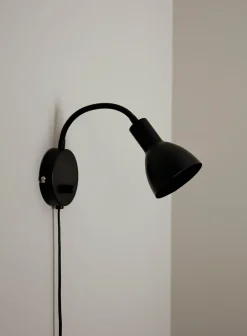 Bent vegglampe