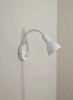 Bent vegglampe
