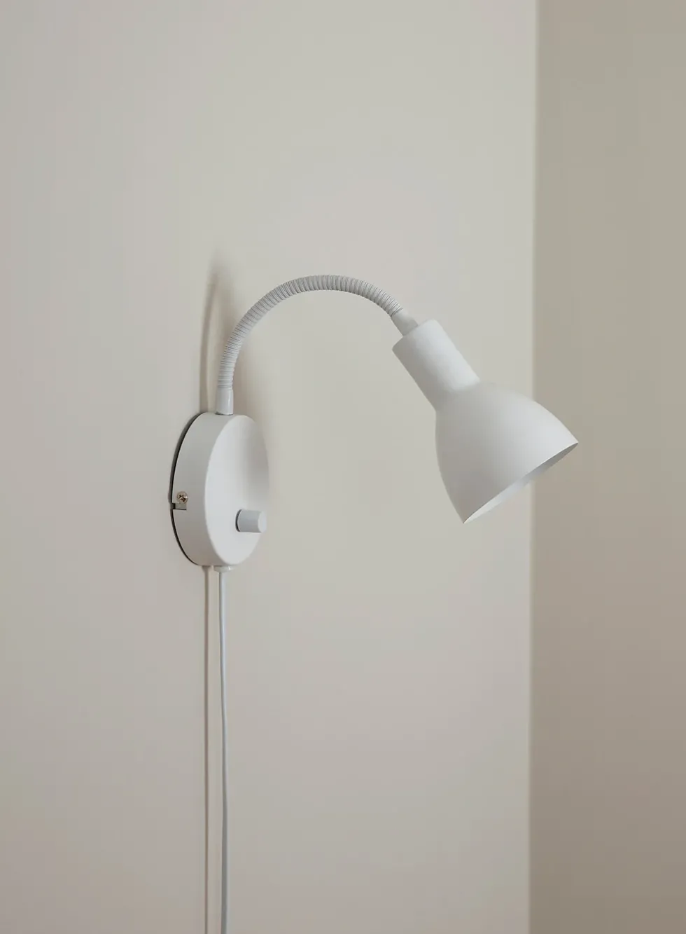 Bent vegglampe