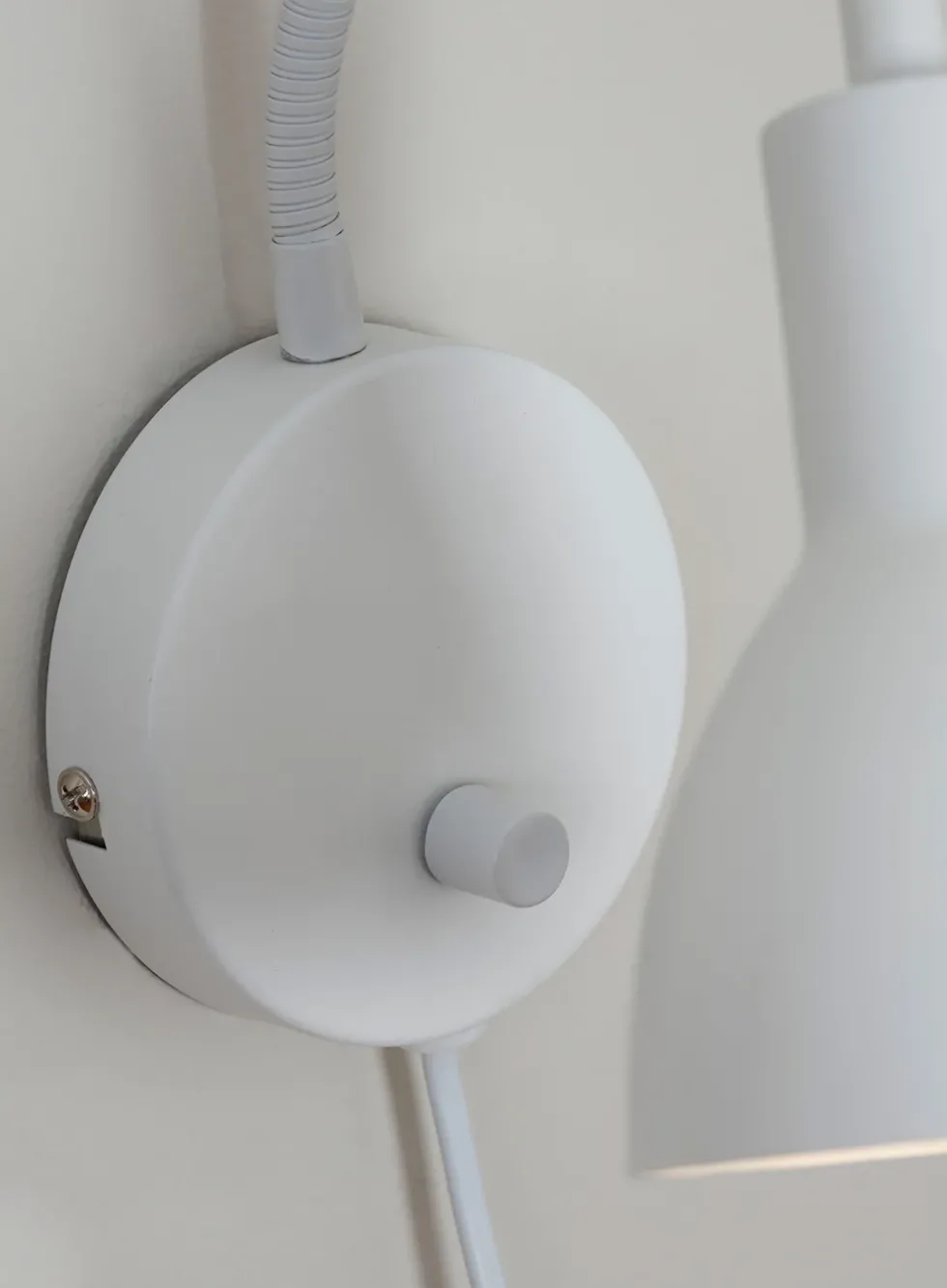 Bent vegglampe