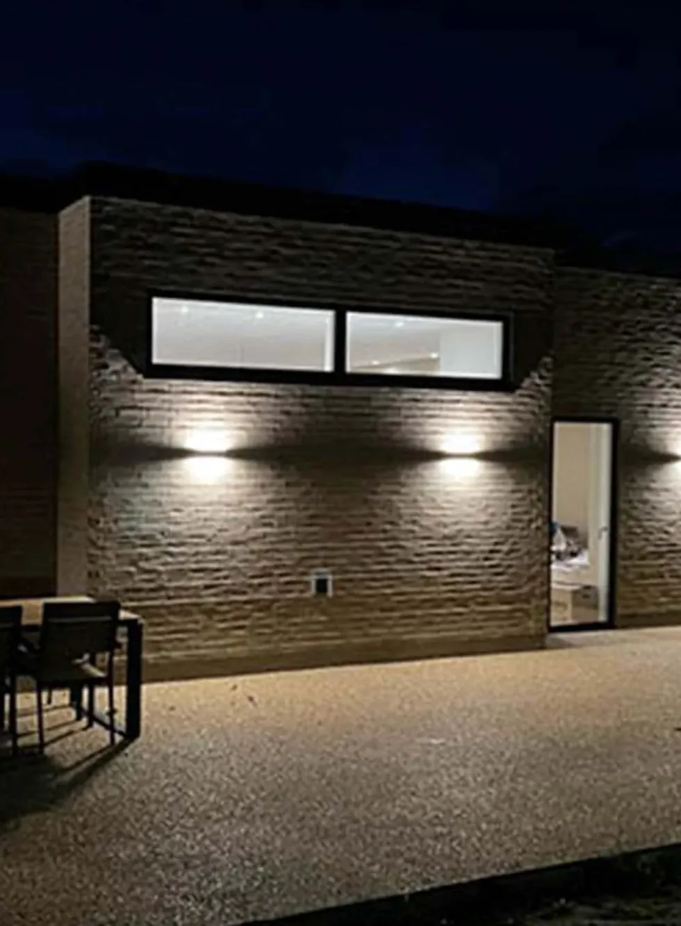 Brick utelampe vegg opp/ned - dimbar