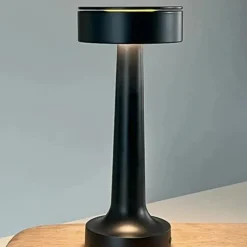 Buddy bærbar bordlampe oppladbar 3000 Kelvin
