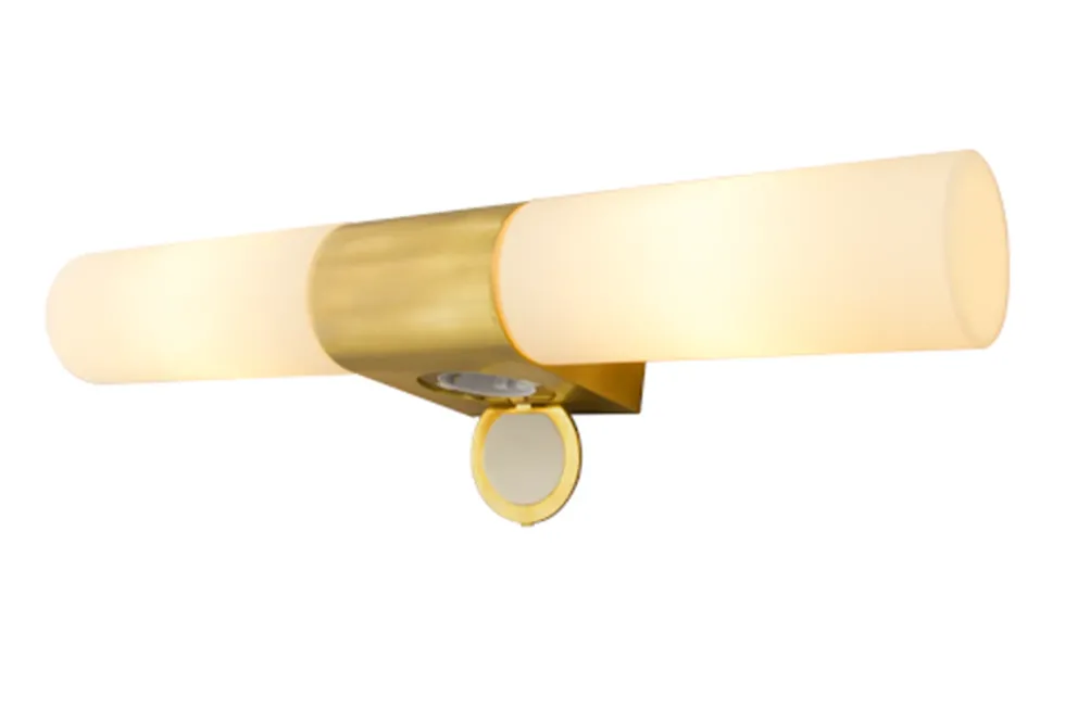 Cosenza dobbel baderomslampe - m/stikkontakt IP44