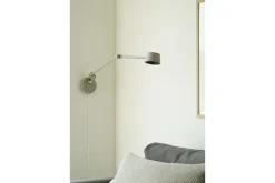 Direction vegglampe lang 2700 kelvin - trinnløs dimmer
