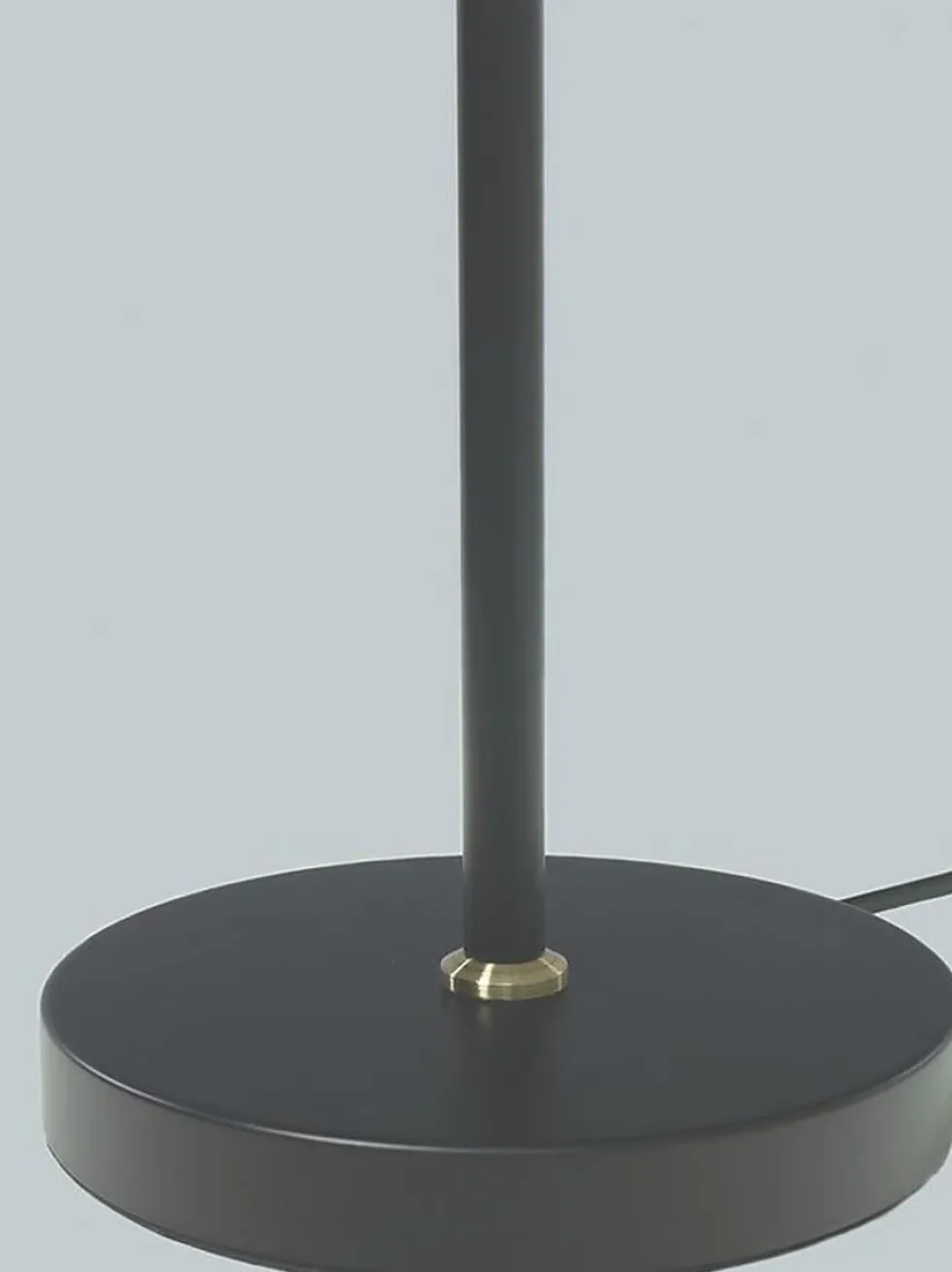 Ezai bordlampe - justerbar høyde 47-60cm - m/skjerm