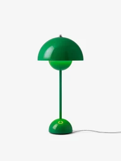 Flowerpot VP3 bordlampe