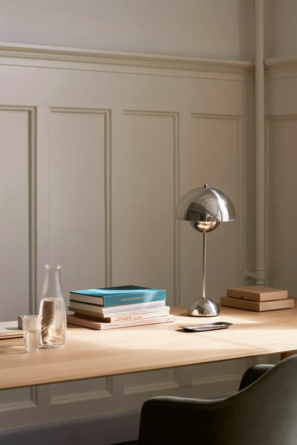 Flowerpot VP3 bordlampe