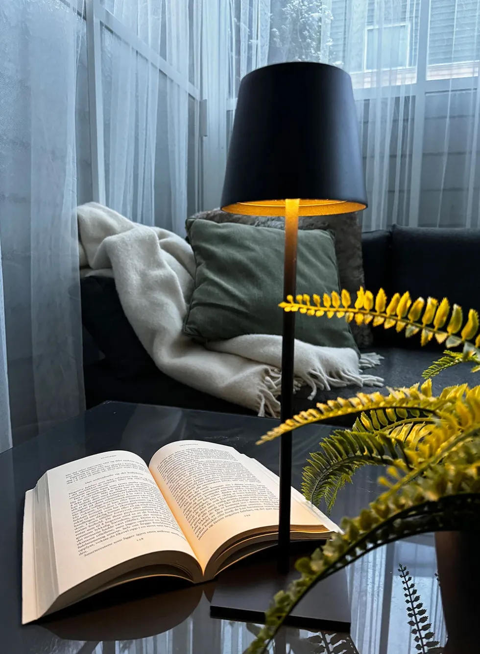 Grimstad oppladbar bordlampe