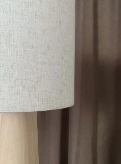 Linde gulvlampe med skjerm - h127