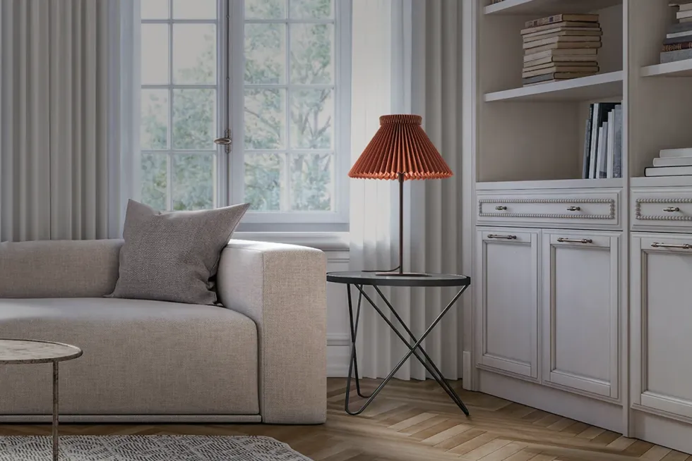 LK334 bordlampe m/skjerm