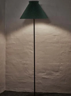 LK334 gulvlampe m/skjerm