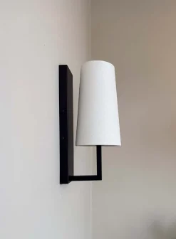 Nicola vegglampe m/skjerm