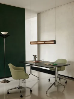 Numbra TY1 langbordslampe - aluminium/eik