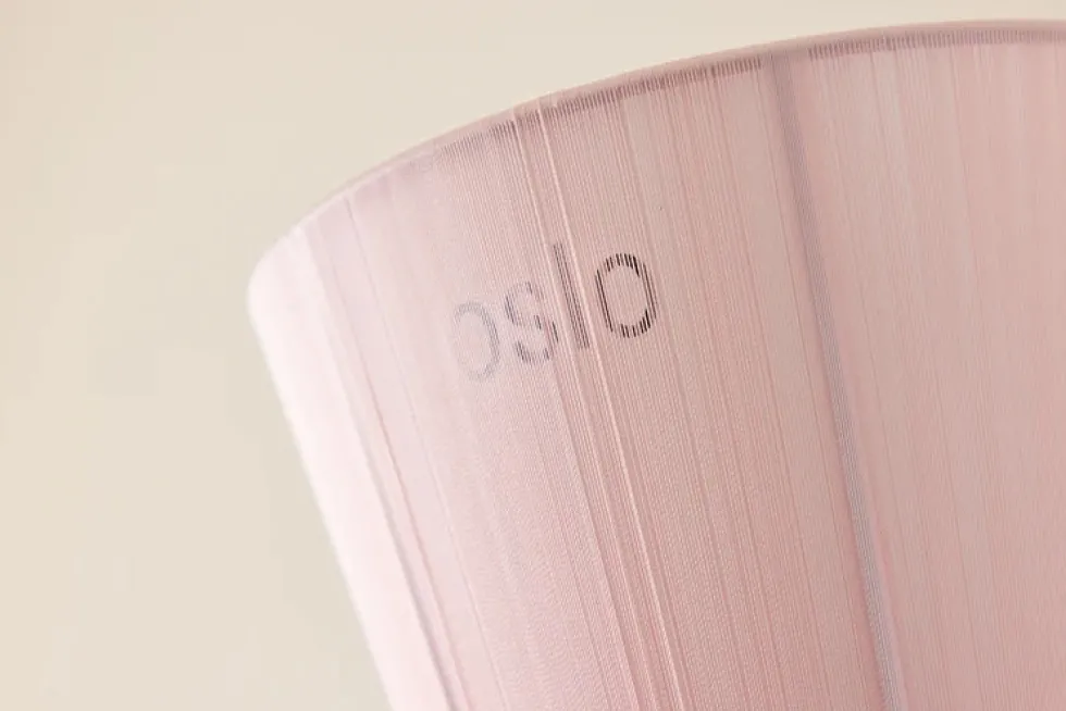 Oslo Wood gulvlampe Jubileums utgave - Muted Pink skjerm