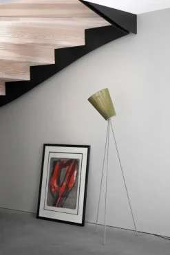 Oslo Wood gulvlampe lysegrå med skjerm
