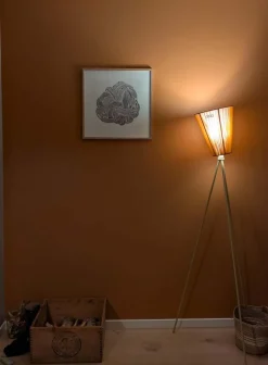 Oslo Wood gulvlampe stål med skjerm