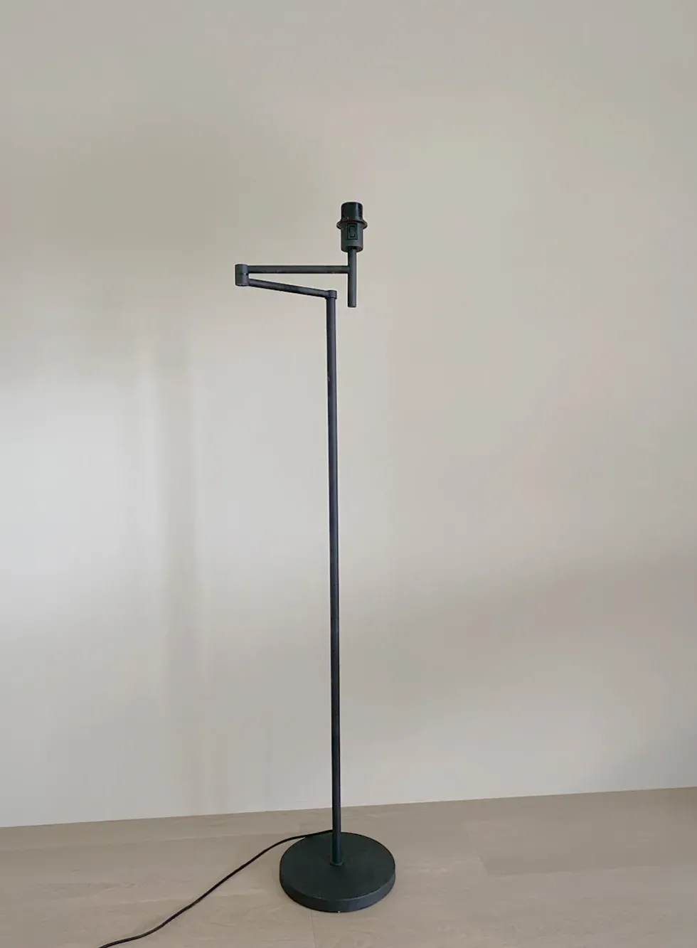 Sara swing gulvlampe for lampeskjerm - H137