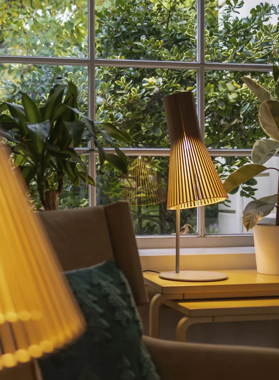 Secto 4220 bordlampe