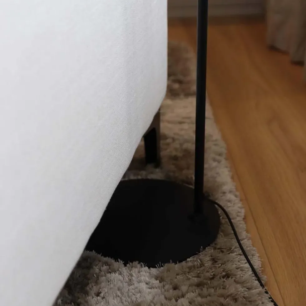 Slim gulvlampe