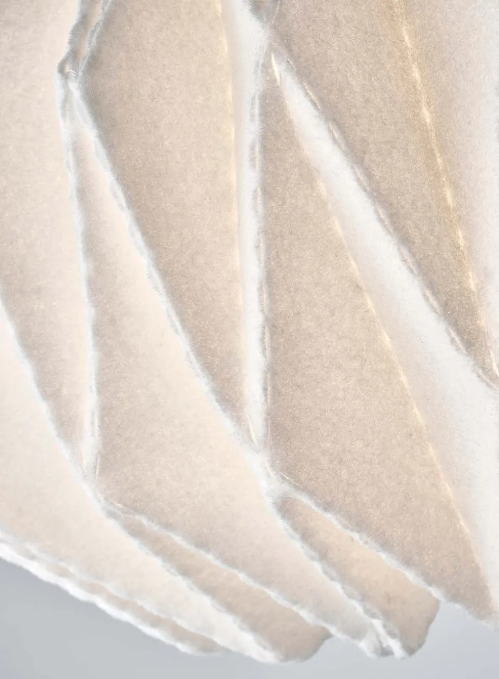 Softly pleated medium Ø42